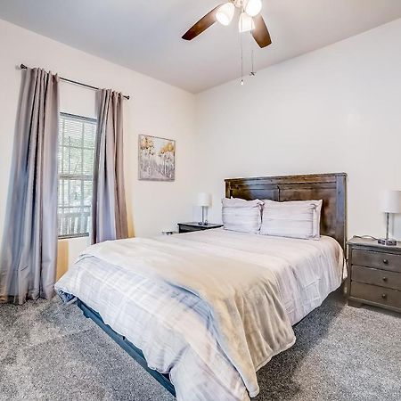 Midtown Modern Farmhouse San Antonio Exterior foto