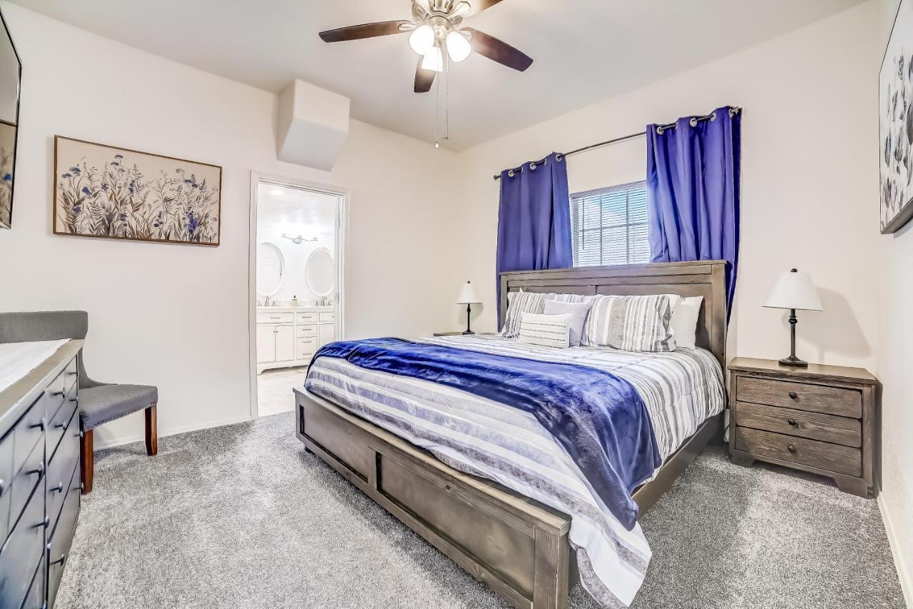 Midtown Modern Farmhouse San Antonio Exterior foto